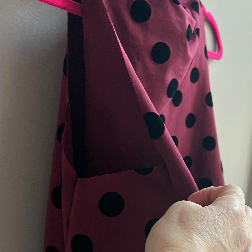 Women’s Sleeveless Polka Dot Cowl-neck Tank Top - Burgundy/Black Size Large - Picture 9 of 12